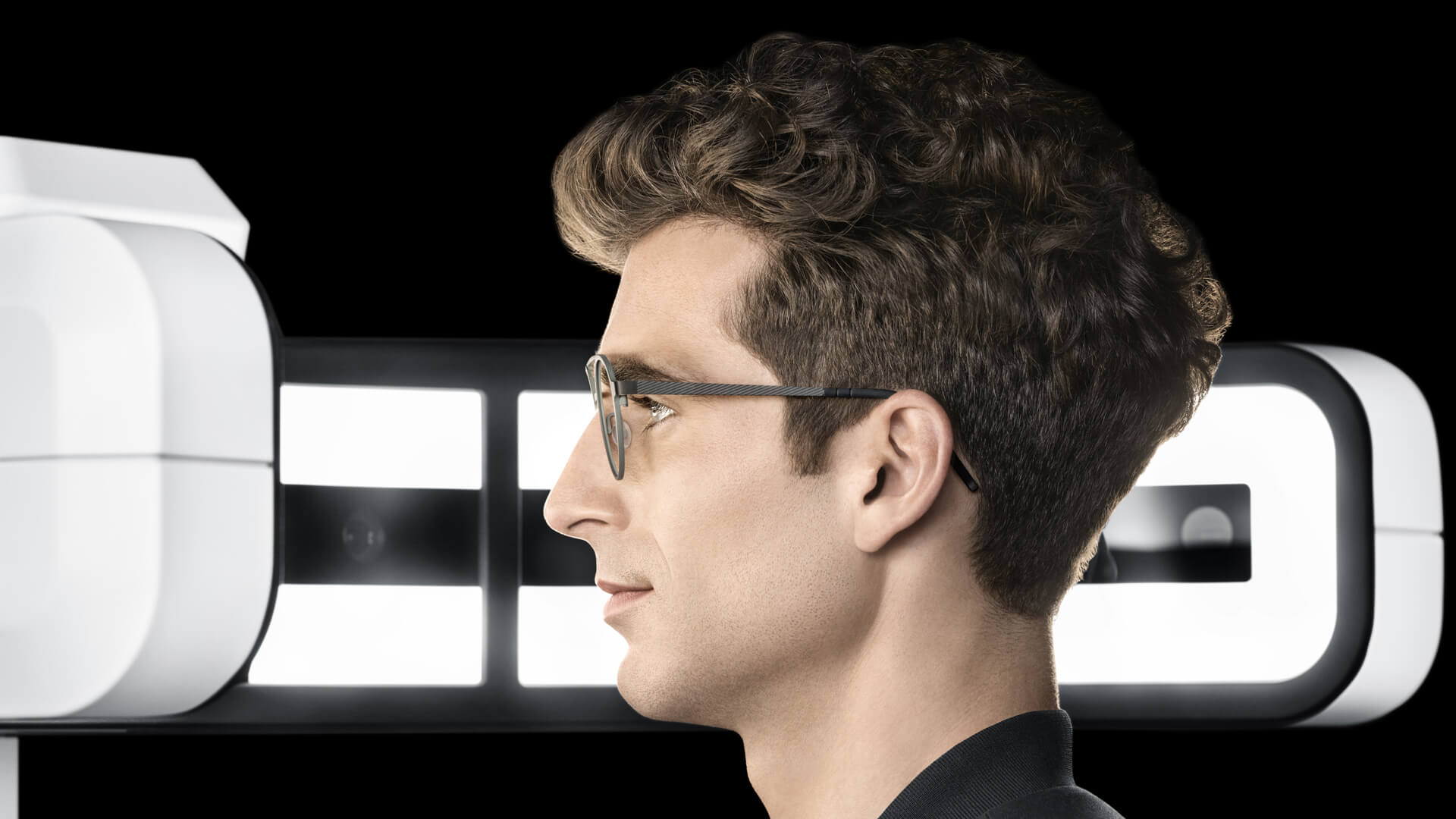 Optometrie 6 Featured image for “Virtuelle Brillenanprobe mit ZEISS VISUFIT 1000”